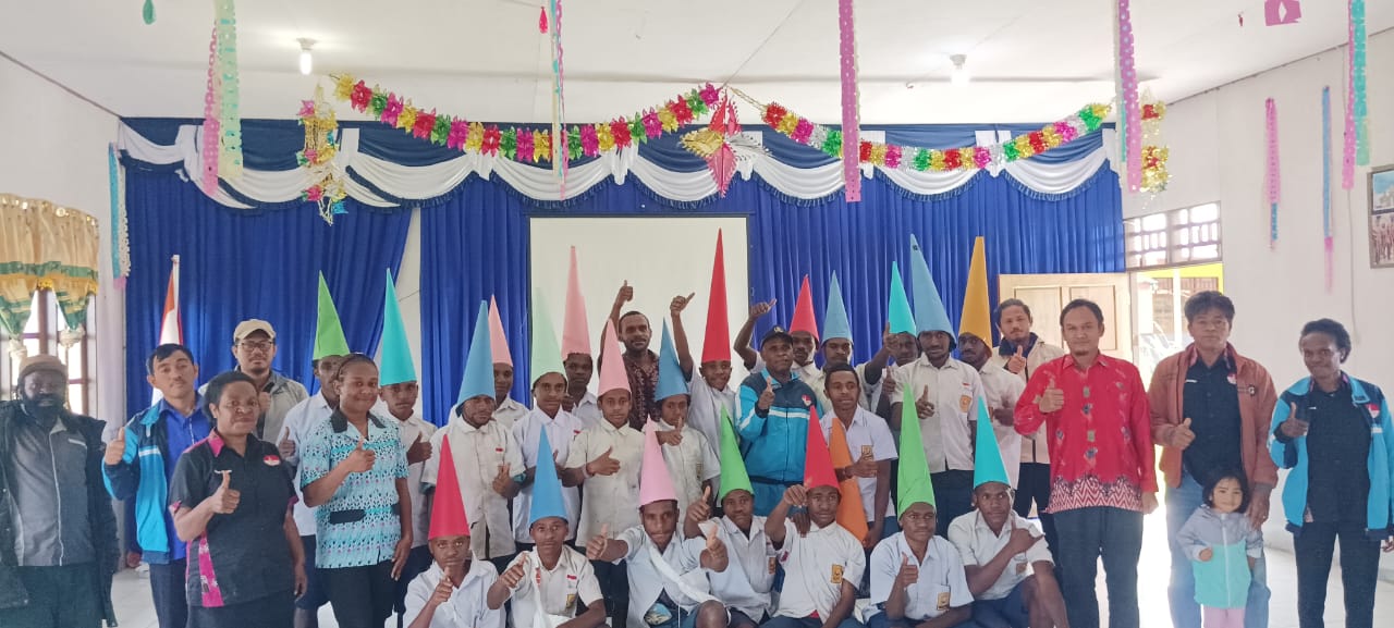 Masa Pengenalan Lingkungan Sekolah (MPLS) SMK Negeri 1 Teknologi dan Rekayasa Deiyai Tahun 2025 Berjalan Sukses